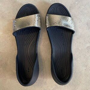 CROCS open toe, closed back sandals - silver tops, dark blue backs, LIKE NEW sz8